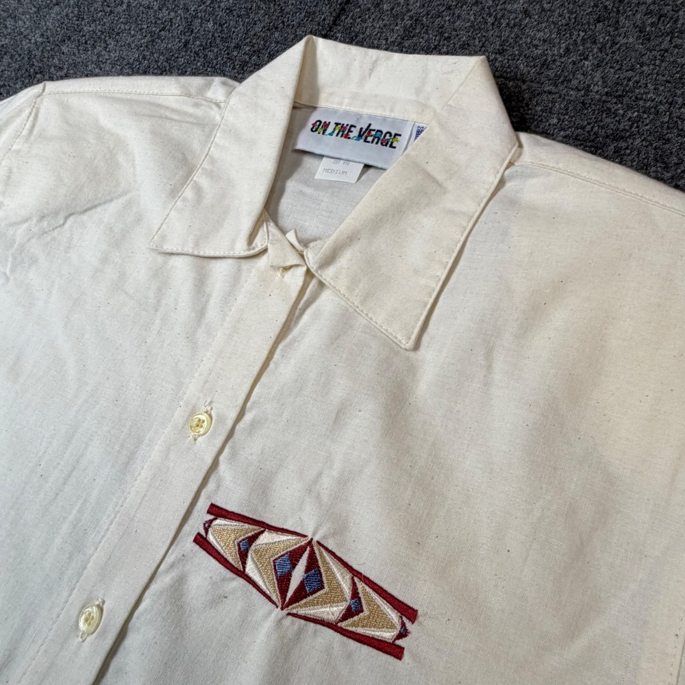 VTG On The Verge Men Cream Southwestern Embroidered Button Down Shirt USA Made M